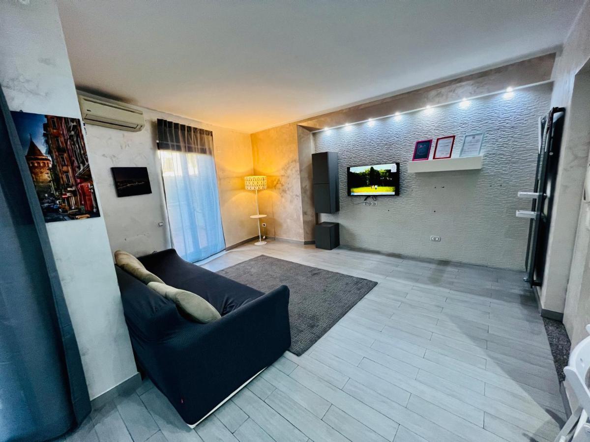 Appartamento House Of Mola Napoli Esterno foto